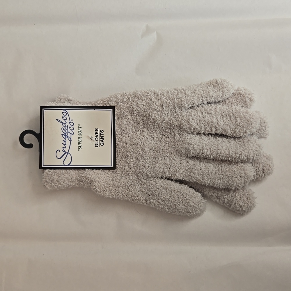 NWT Snugadoo Super Soft Gloves Beige